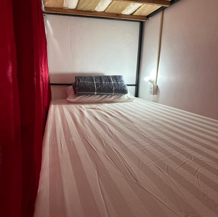 Aurora Backpackers Hostel Luang Prabang Luaran gambar