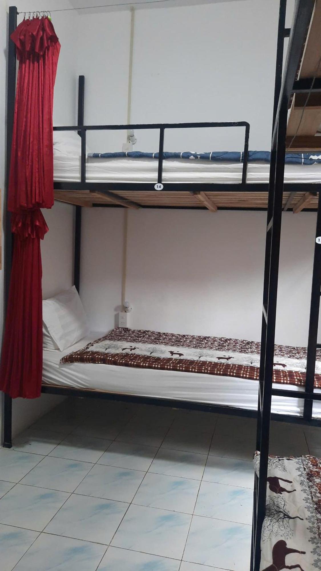 Aurora Backpackers Hostel Luang Prabang Luaran gambar