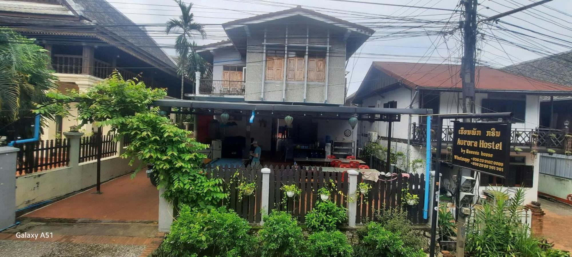 Aurora Backpackers Hostel Luang Prabang Luaran gambar