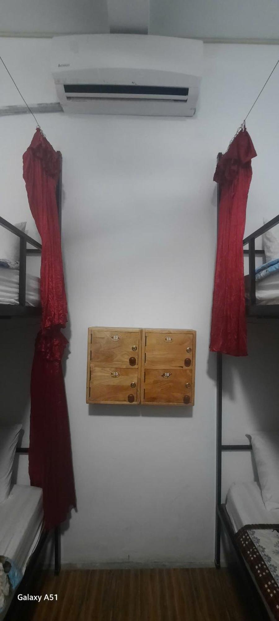 Aurora Backpackers Hostel Luang Prabang Luaran gambar